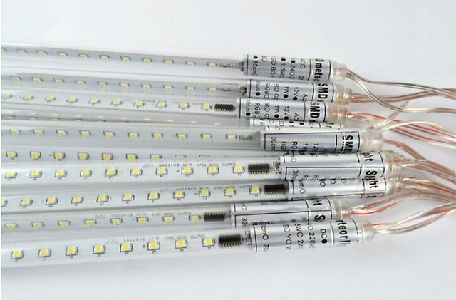 LED_50_см_метеоритный_дождь Гирлянда светодиодная тающая сосулька 50 сантиметров лед — изображение 5