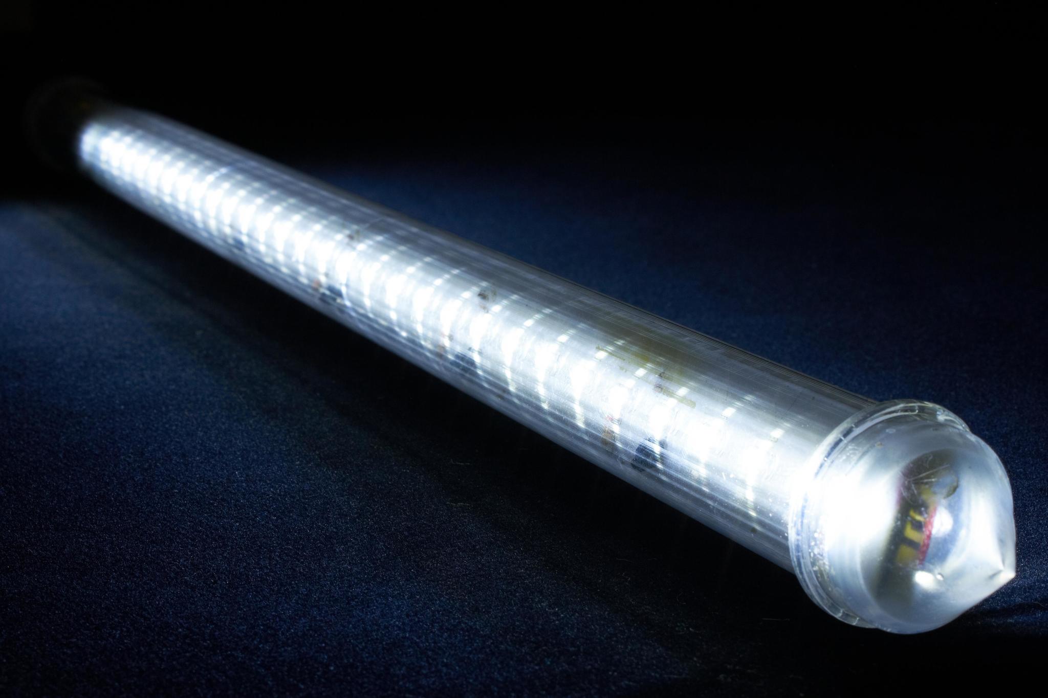 LED_гирлянда_тающая_сосулька_метеорит_0.8_метров 80 см светодиодная гирлянда тающая сосулька LED — изображение 5