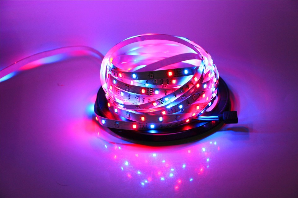 разноцветная_лента_rgb_5_метров_3528_led Разноцветная лента RGB 5 метров 3528 LED